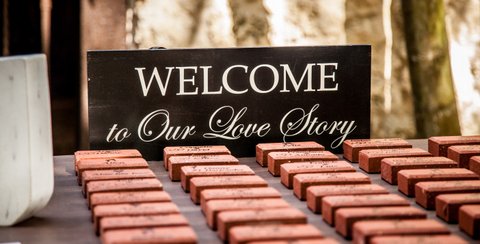 Souvenir Bricks Make the Perfect Wedding Souvenir 