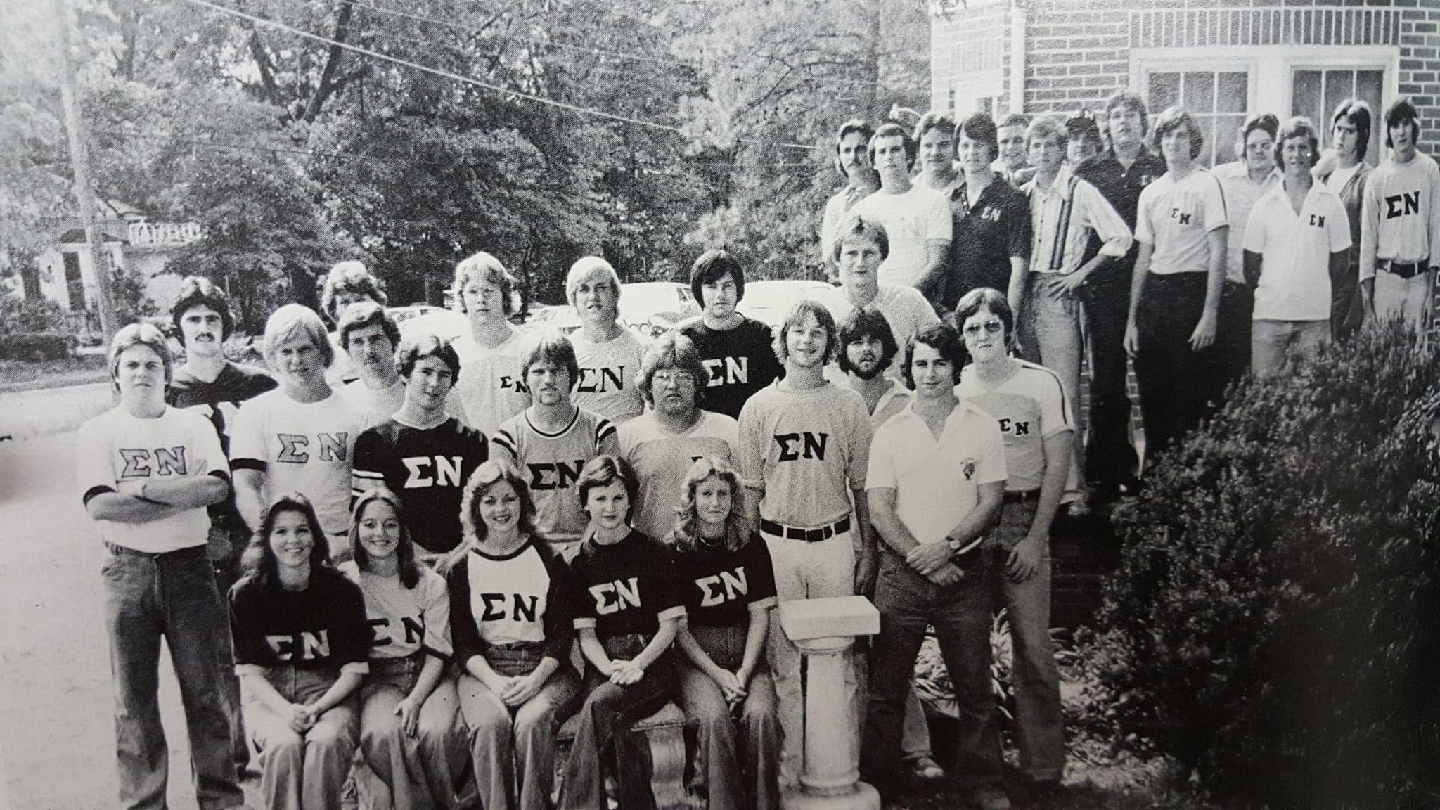 Sigma Nu Fraternity Iota Lambda 195